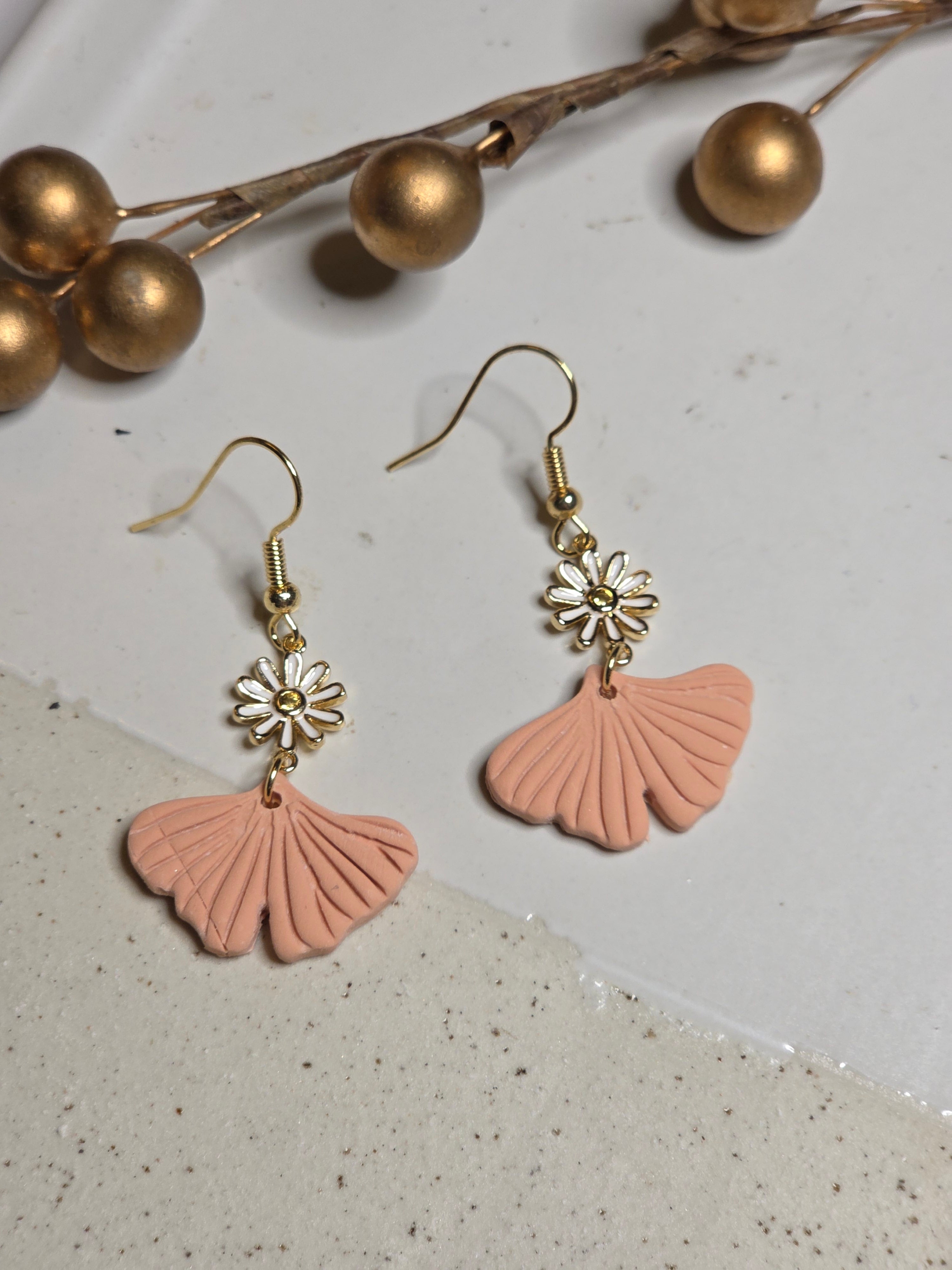 Oorbellen Dames || 'Liv' || Peach Leaf