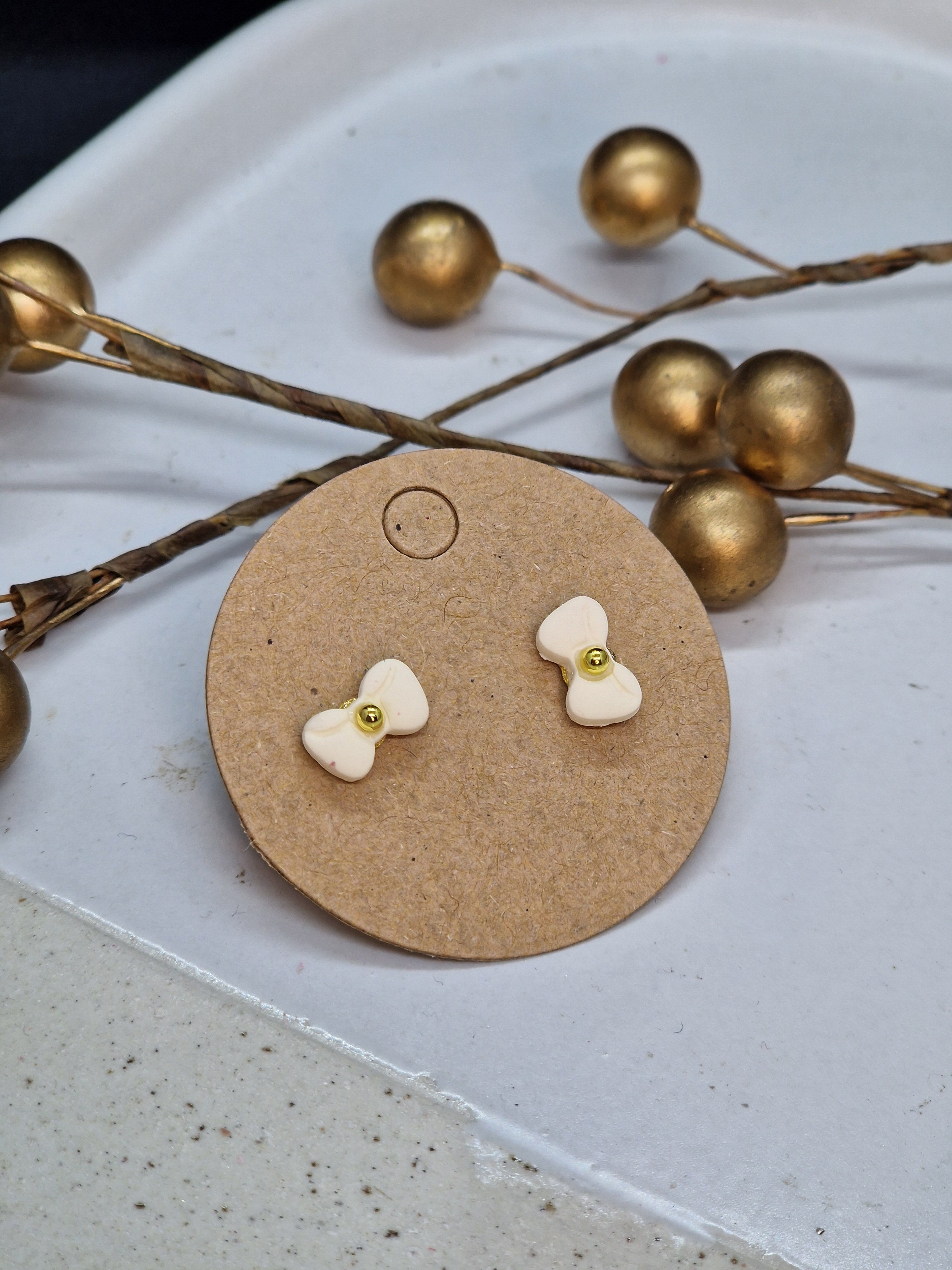 Oorbellen Dames || 'Mary' || Studs Strikjes